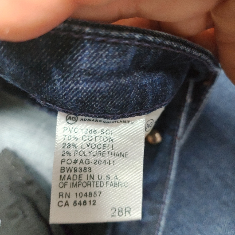 Jean - Picture 3 of 4